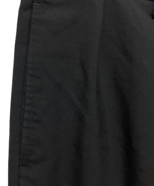 ISSEY MIYAKE WHITE LABEL（イッセイミヤケホワイトレーベル）ISSEY MIYAKE WHITE LABEL (イッセイミヤケホワイトレーベル) スラックス ブラック サイズ:4の古着・服飾アイテム