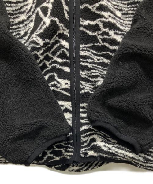 PLEASURES（プレジャーズ）PLEASURES (プレジャーズ) Joy Division (ジョイディビジョン) Pleasures Disorder Fuzzy Jacket ブラック サイズ:Lの古着・服飾アイテム