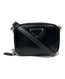 PRADA（プラダ）の古着「ブラッシュレザー ロゴバッグ」｜ブラック