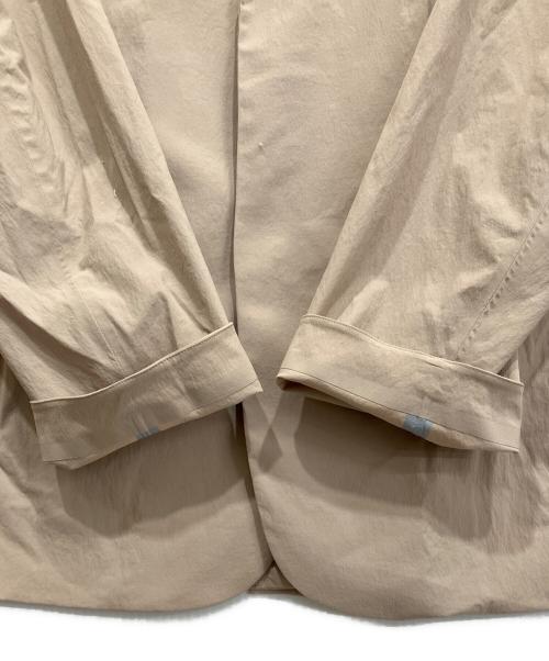 ARC'TERYX VEILANCE（アークテリクスヴェイランス）ARC'TERYX VEILANCE (アークテリクスヴェイランス) Blazer LT ベージュ サイズ:Sの古着・服飾アイテム