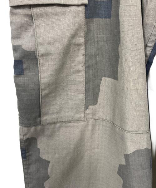 US ARMY（ユーエスアーミー）US ARMY (ユーエスアーミー) Tパターンカーゴパンツ グレー サイズ:XSの古着・服飾アイテム