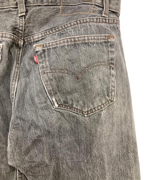 LEVI'S（リーバイス）LEVI'S (リーバイス) デニムパンツ ブラック サイズ:81cm (W32)の古着・服飾アイテム