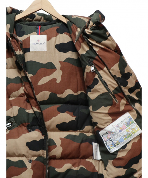MONCLER（モンクレール）MONCLER (モンクレール) LIORANGIUBBOTTOカモフラージュダウンジャケット カーキ×ブラウン サイズ:2の古着・服飾アイテム