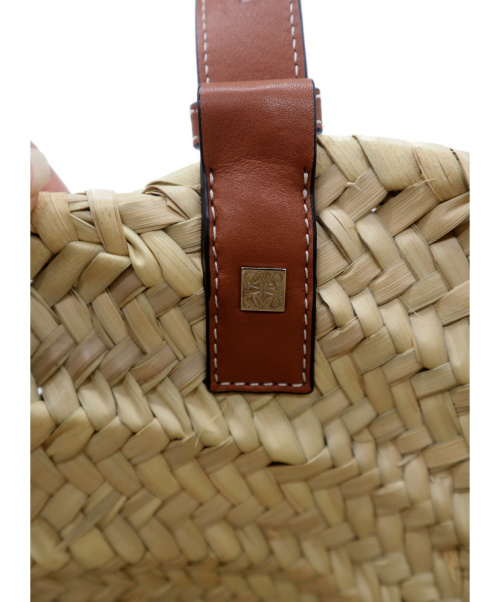LOEWE（ロエベ）LOEWE (ロエベ) バスケットトート アイボリー×ブラウンの古着・服飾アイテム