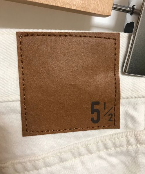 Spick and Span（スピック＆スパン）Spick and Span (スピックアンドスパン) 5 1/2 LOOSE-LINE DENIM ホワイト サイズ:SIZE26(下記参照) 未使用品の古着・服飾アイテム