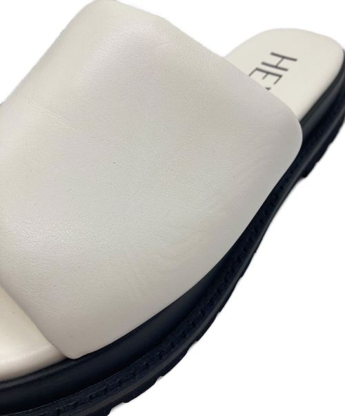 HEWN（ヒューン）HEWN (ヒューン) BOAD PADDED SANDALS ホワイト サイズ:SIZE 36の古着・服飾アイテム