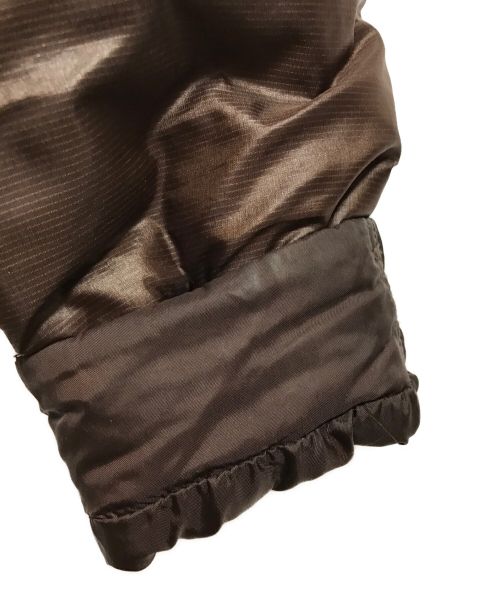 NIKE ACG（ナイキエーシージー）NIKE ACG (ナイキエージーシー) パデットジャケット ブラウン×レッド サイズ:Mの古着・服飾アイテム