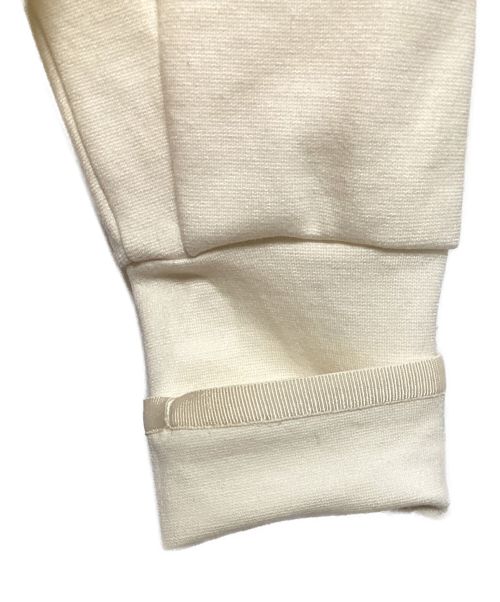 THE RERACS（ザ リラクス）THE RERACS (ザ リラクス) NYLON STRETCH PONTE TURTLENECK ベージュ サイズ:３６の古着・服飾アイテム