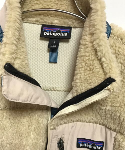 Patagonia（パタゴニア）Patagonia (パタゴニア) CLASSIC RETRO-X JACKET ベージュ サイズ:Sの古着・服飾アイテム