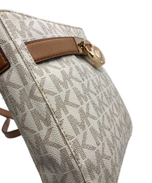 MICHAEL KORS（マイケル・コース）MICHAEL KORS (マイケルコース) ハミルトン モノグラム クロスボディ ホワイトの古着・服飾アイテム