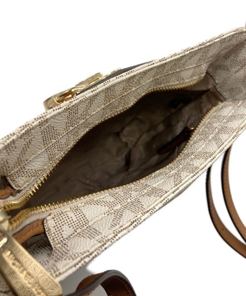 MICHAEL KORS（マイケル・コース）MICHAEL KORS (マイケルコース) ハミルトン モノグラム クロスボディ ホワイトの古着・服飾アイテム