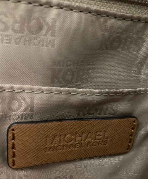 MICHAEL KORS（マイケル・コース）MICHAEL KORS (マイケルコース) ハミルトン モノグラム クロスボディ ホワイトの古着・服飾アイテム