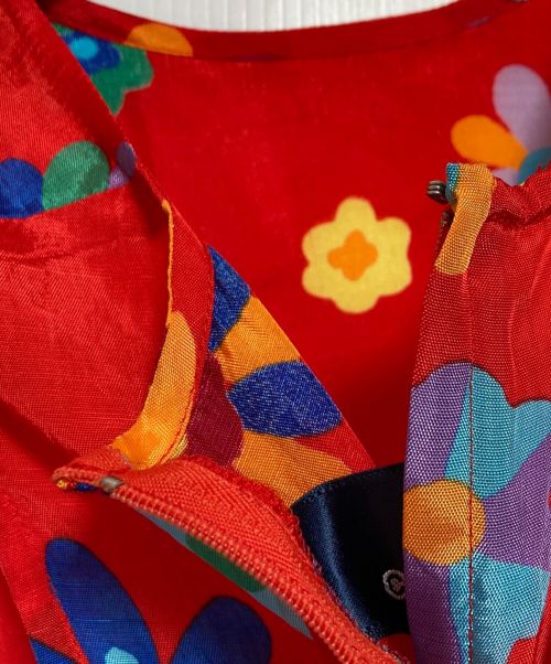 COMME des GARCONS（コムデギャルソン）COMME des GARCONS (コムデギャルソン) フラワープリントデザインワンピース レッド サイズ:下記参照の古着・服飾アイテム