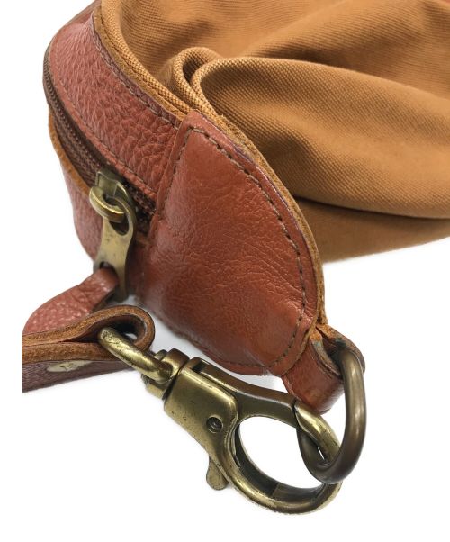 IL BISONTE（イル ビゾンテ）IL BISONTE (イル ビゾンテ) レザーショルダーバッグ ブラウンの古着・服飾アイテム