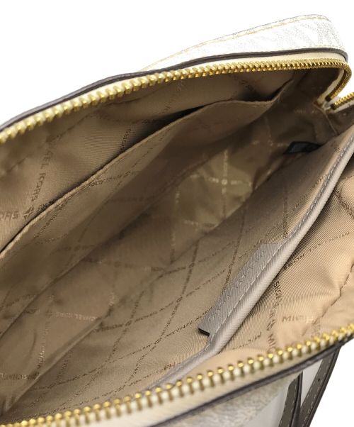 MICHAEL KORS（マイケル・コース）MICHAEL KORS (マイケルコース) ショルダーバッグ ホワイトの古着・服飾アイテム