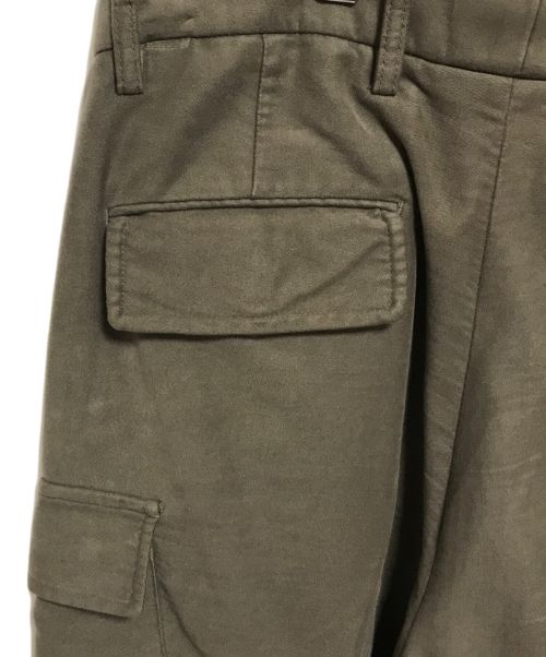 District UNITED ARROWS（ディストリクト ユナイテッドアローズ）District UNITED ARROWS (ディストリクト ユナイテッドアローズ) モールスキン 1プリーツ 6ポケットカーゴパンツ カーキ サイズ:Mの古着・服飾アイテム
