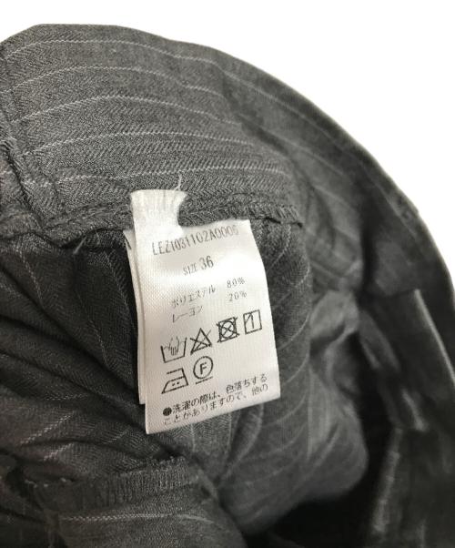 CAPRICIEUX LE'MAGE（カプリシューレマージュ）CAPRICIEUX LE'MAGE (カプリシューレマージュ) 2タックワイドパンツ グレー サイズ:36の古着・服飾アイテム