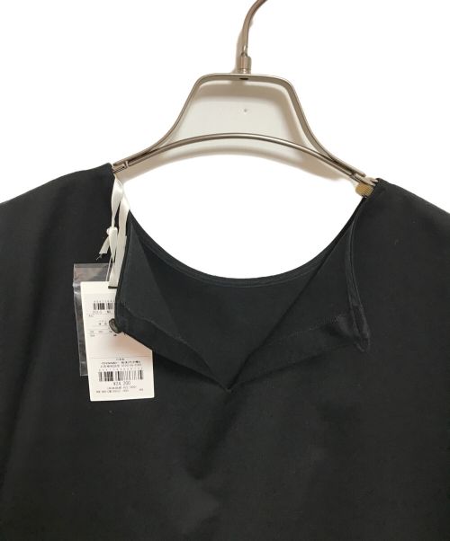 23区 R（ニジュウサンク）23区 R (ニジュウサンク) プレミアムコットンジャージー フリルスリーブカットソー ブラック サイズ:L 未使用品の古着・服飾アイテム