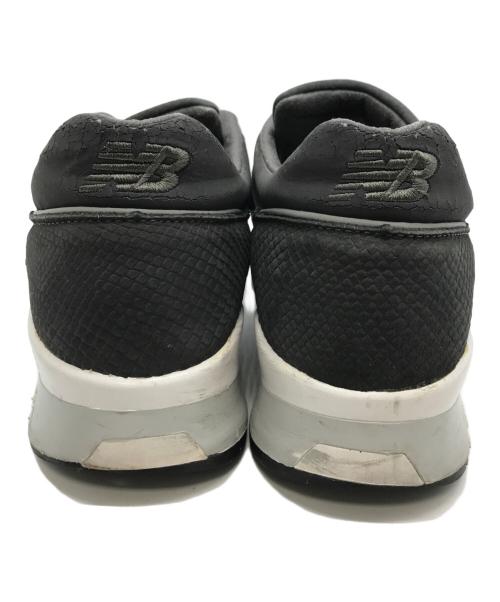 NEW BALANCE（ニューバランス）NEW BALANCE (ニューバランス) ローカットスニーカー グレー×ホワイト サイズ:US 7の古着・服飾アイテム
