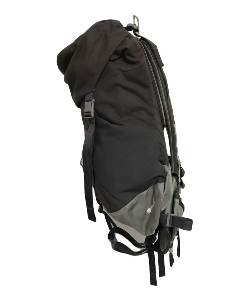 MACPAC（マックパック）MACPAC (マックパック) リュック ブラック×グレーの古着・服飾アイテム