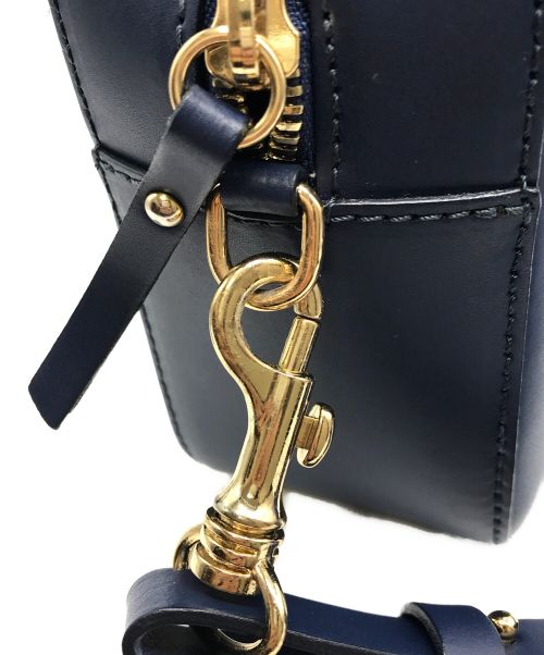 IACUCCI（イアクッチ）IACUCCI (イアクッチ) ファーストラップ付きショルダーバッグ ネイビーの古着・服飾アイテム