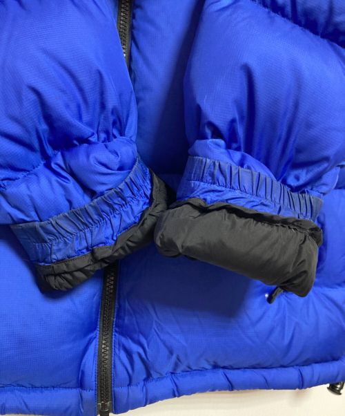 THE NORTH FACE（ザ ノース フェイス）THE NORTH FACE (ザ ノース フェイス) ヌプシダウンジャケット ブラック×ブルー サイズ:Mの古着・服飾アイテム