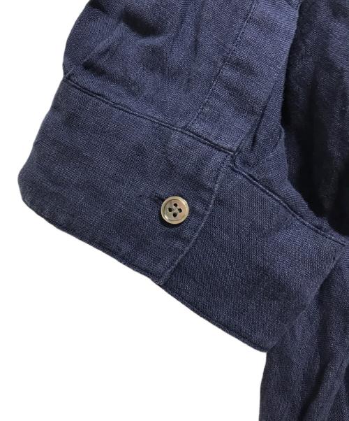 23区（ニジュウサンク）23区 (ニジュウサンク) LIBECO リネン パフスリーブ ブラウス ネイビー サイズ:SIZE 46の古着・服飾アイテム