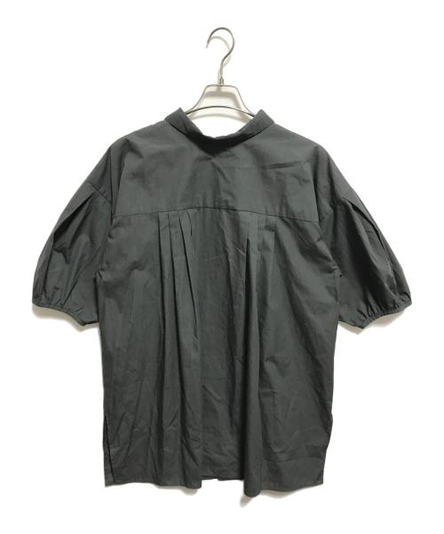 RIM.ARK（リムアーク）RIM.ARK (リムアーク) Under tuck volume 2way tops グレー サイズ:36の古着・服飾アイテム