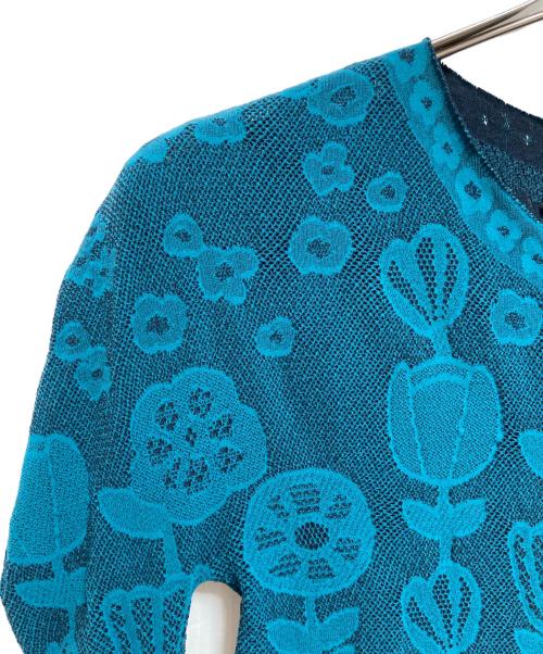 M.&KYOKO（エムアンドキョウコ）M.&KYOKO (エムアンドキョウコ) 総柄ニット ブルー サイズ:Fの古着・服飾アイテム