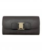 Salvatore Ferragamoサルヴァトーレ フェラガモ）の古着「ヴァラリボンウォレット」｜ブラウン