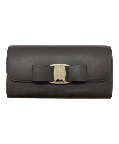 Salvatore Ferragamo（サルヴァトーレ フェラガモ）Salvatore Ferragamo (サルヴァトーレ フェラガモ) ヴァラリボンウォレット ブラウンの古着・服飾アイテム