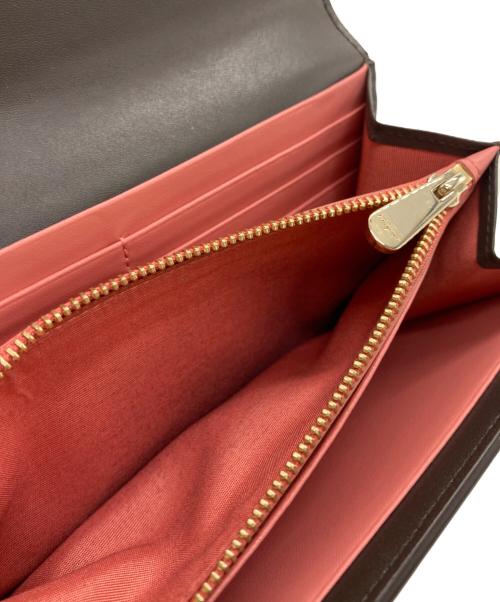 Salvatore Ferragamo（サルヴァトーレ フェラガモ）Salvatore Ferragamo (サルヴァトーレ フェラガモ) ヴァラリボンウォレット ブラウンの古着・服飾アイテム