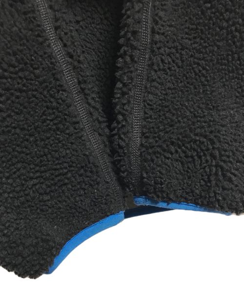 Patagonia（パタゴニア）Patagonia (パタゴニア) CLASSIC RETRO-X JACKET ブラック×ブルー サイズ:XXSの古着・服飾アイテム