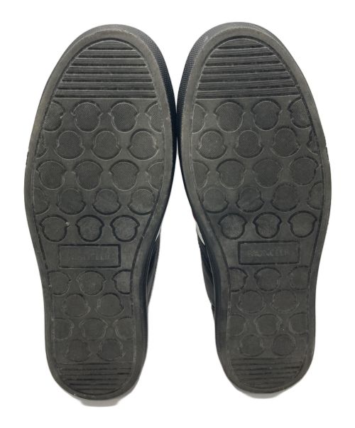 MONCLER（モンクレール）MONCLER (モンクレール) トリコロールラインローカットスニーカー ブラック×レッド サイズ:42 1/2の古着・服飾アイテム