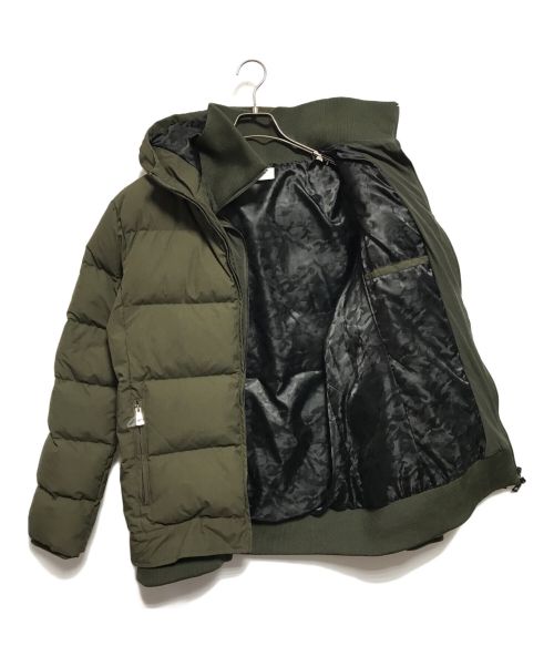 AKM（エーケーエム）AKM (エーケーエム) スタンドネックレイヤードダウンジャケット オリーブ サイズ:XXLの古着・服飾アイテム