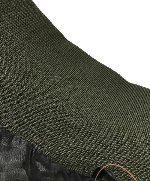 AKM（エーケーエム）AKM (エーケーエム) スタンドネックレイヤードダウンジャケット オリーブ サイズ:XXLの古着・服飾アイテム