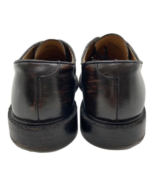 TABLOID NEWS（タブロイド ニュース）TABLOID NEWS (タブロイド ニュース) プレーントゥシューズ ブラウン サイズ:25㎝の古着・服飾アイテム