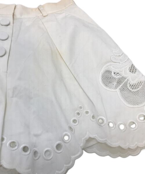 SELF PORTRAIT（セルフ ポートレイト）SELF PORTRAIT (セルフ ポートレイト) グラデーションショートパンツ ホワイト サイズ:US4の古着・服飾アイテム