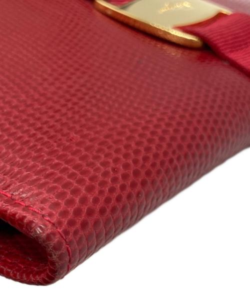 Salvatore Ferragamo（サルヴァトーレ フェラガモ）Salvatore Ferragamo (サルヴァトーレ フェラガモ) 長財布 レッドの古着・服飾アイテム