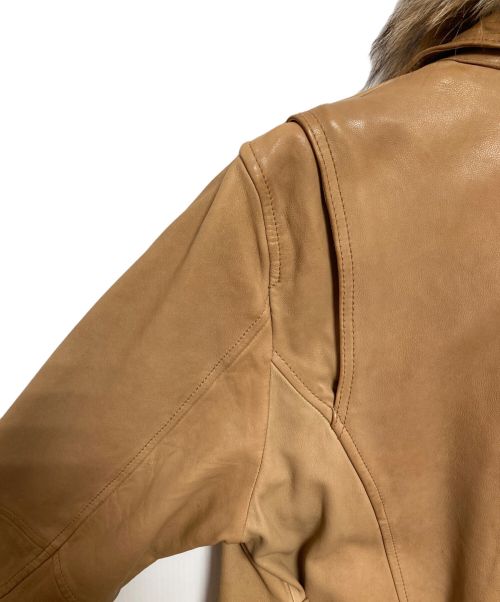 AVIREX Belle（アヴィレックス ベル）AVIREX Belle (アヴィレックス ベル) SHEEPTRENCHCOATWITHFUR ベージュ サイズ:Sの古着・服飾アイテム