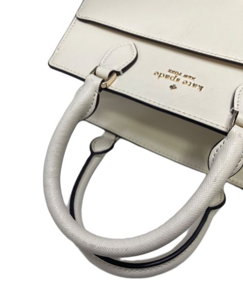 Kate Spade（ケイトスペード）Kate Spade (ケイトスペード) マディソン スモール サッチェル アイボリーの古着・服飾アイテム