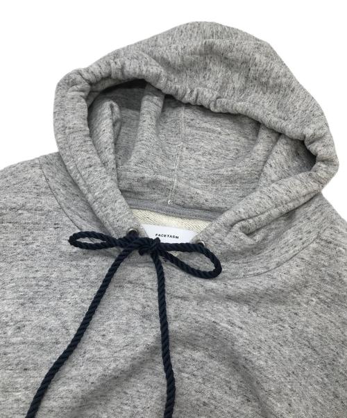 FACETASM（ファセッタズム）FACETASM (ファセッタズム) SWITCHHED PONCHO グレー サイズ:1の古着・服飾アイテム