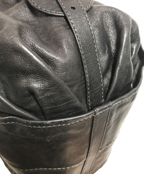 TOD'S（トッズ）TOD'S (トッズ) レザーバッグ ブラックの古着・服飾アイテム