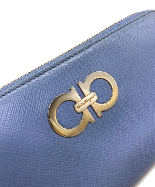 Salvatore Ferragamo（サルヴァトーレ フェラガモ）Salvatore Ferragamo (サルヴァトーレ フェラガモ) ガンチーニ ラウンドジップウォレット ブルーの古着・服飾アイテム