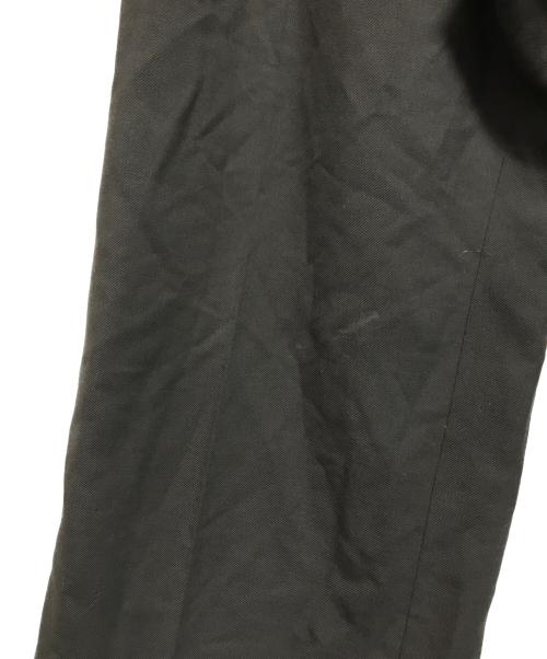 huele museum（ヒューエルミュージアム）hueLe Museum (ヒューエルミュージアム) タックパンツ グレー サイズ:36の古着・服飾アイテム