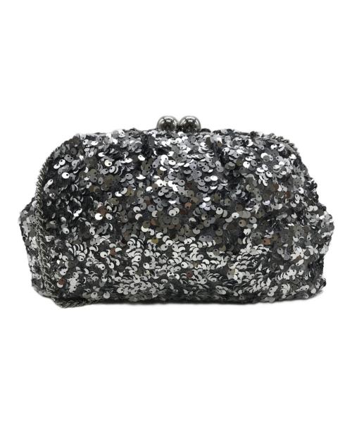 Kate Spade（ケイトスペード）Kate Spade (ケイトスペード) スクランチー シークイン ファブリック コンバーチブル クラッチ シルバーの古着・服飾アイテム