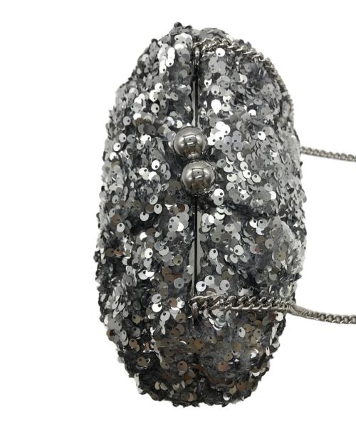 Kate Spade（ケイトスペード）Kate Spade (ケイトスペード) スクランチー シークイン ファブリック コンバーチブル クラッチ シルバーの古着・服飾アイテム