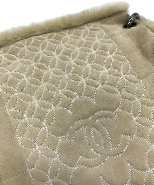 CHANEL（シャネル）CHANEL (シャネル) ココマークムートントートバッグ アイボリーの古着・服飾アイテム