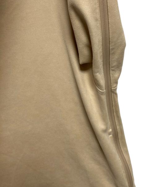 ONE GRAVITY（ワングラヴィティ）ONE GRAVITY (ワングラヴィティ) クルーネックスウェット ベージュ サイズ:Mの古着・服飾アイテム