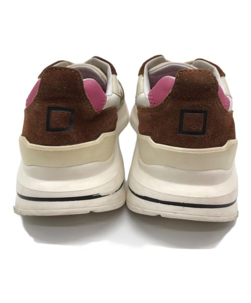 D.A.T.E.（デイト）D.A.T.E. (デイト) ローカットスニーカー ホワイト×ブラウン サイズ:22.5㎝の古着・服飾アイテム